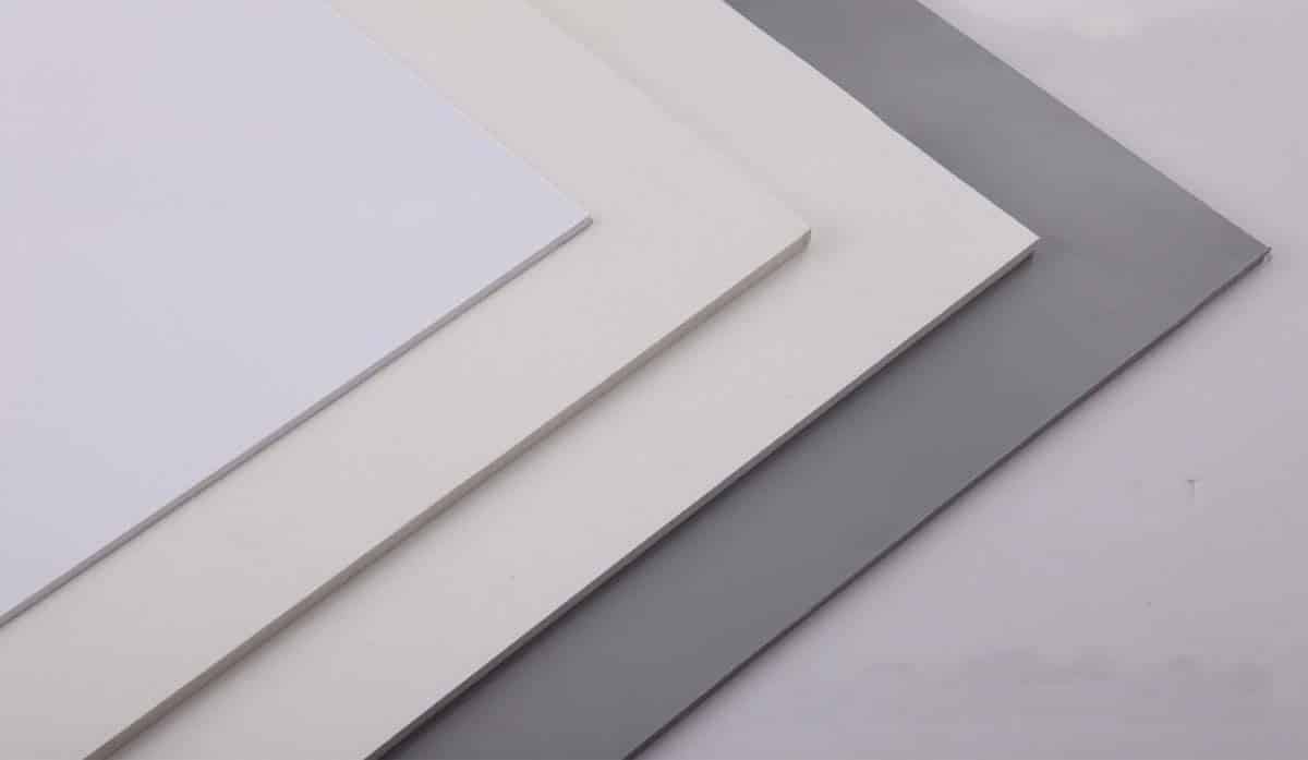 Những yếu tố quyết định giá tấm nhựa PVC