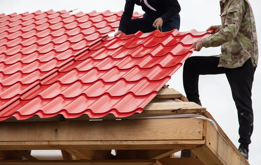 Tôn giả ngói PU giúp chống nóng, giảm ồn hiệu quả.